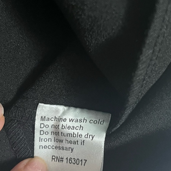 NWOT Princess Polly Black Dress, Size 6. Pleated V neck bust. Minidress. - Picture 9 of 9